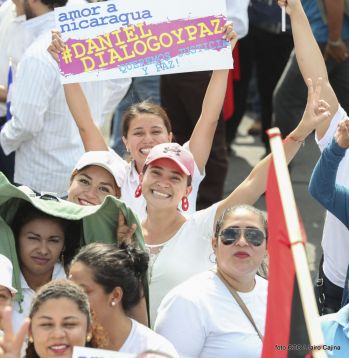 Miles claman por la Paz y la No Violencia