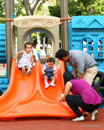 Familias celebran en paz y amor el primero de Mayo en espacios de recreación construidos por el Gobierno