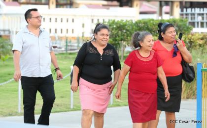Familias celebran en paz y amor el primero de Mayo en espacios de recreación construidos por el Gobierno