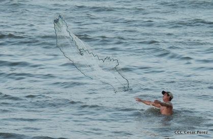 Familias celebran en paz y amor el primero de Mayo en espacios de recreación construidos por el Gobierno