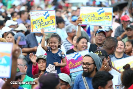 Miles piden por la Paz y el Diálogo en Nicaragua