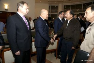 Presidente Daniel sostiene encuentro con delegación de la Federación Rusa