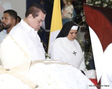 El Cardenal Miguel Obando, una luz en los caminos de Diálogo, Perdón, Reencuentro y Paz