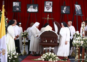 El Cardenal Miguel Obando, una luz en los caminos de Diálogo, Perdón, Reencuentro y Paz