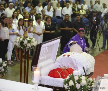 El Cardenal Miguel Obando, una luz en los caminos de Diálogo, Perdón, Reencuentro y Paz