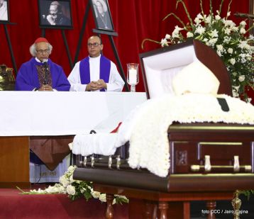 El Cardenal Miguel Obando, una luz en los caminos de Diálogo, Perdón, Reencuentro y Paz