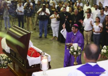 El Cardenal Miguel Obando, una luz en los caminos de Diálogo, Perdón, Reencuentro y Paz