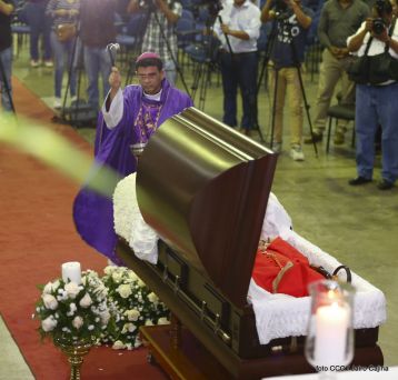 El Cardenal Miguel Obando, una luz en los caminos de Diálogo, Perdón, Reencuentro y Paz