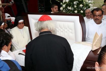 El Cardenal Miguel Obando, una luz en los caminos de Diálogo, Perdón, Reencuentro y Paz