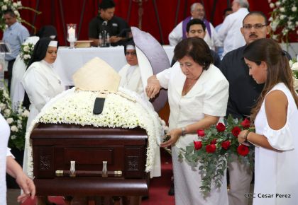 El Cardenal Miguel Obando, una luz en los caminos de Diálogo, Perdón, Reencuentro y Paz