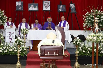 El Cardenal Miguel Obando, una luz en los caminos de Diálogo, Perdón, Reencuentro y Paz