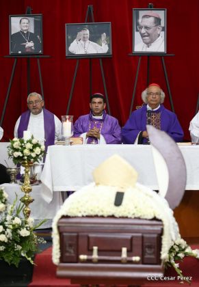 El Cardenal Miguel Obando, una luz en los caminos de Diálogo, Perdón, Reencuentro y Paz
