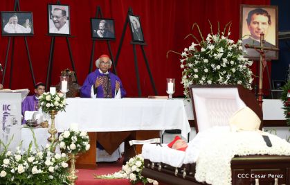 El Cardenal Miguel Obando, una luz en los caminos de Diálogo, Perdón, Reencuentro y Paz