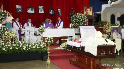 El Cardenal Miguel Obando, una luz en los caminos de Diálogo, Perdón, Reencuentro y Paz