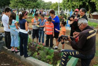 Nicaragua visita cementerios en Día de los Fieles Difuntos