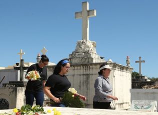 Nicaragua visita cementerios en Día de los Fieles Difuntos