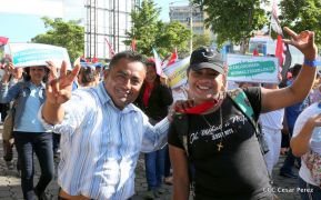 Miles caminaron por la Paz en Nicaragua