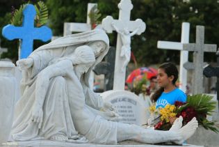 Nicaragua visita cementerios en Día de los Fieles Difuntos