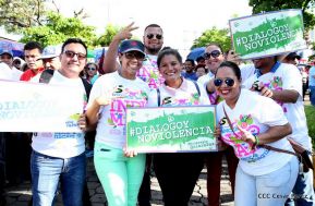 Miles caminaron por la Paz en Nicaragua