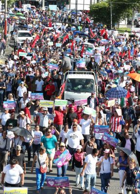Miles caminaron por la Paz en Nicaragua