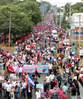 Pueblo nicaragüense camina por la paz y la tranquilidad
