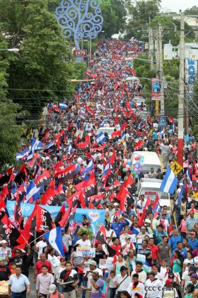 Pueblo nicaragüense camina por la paz y la tranquilidad