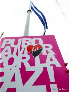 Pueblo nicaragüense camina por la paz y la tranquilidad