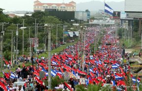 Pueblo nicaragüense camina por la paz y la tranquilidad