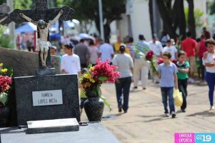 Nicaragua visita cementerios en Día de los Fieles Difuntos