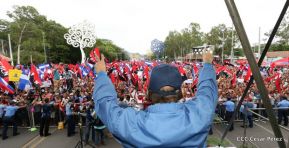 Pueblo nicaragüense camina por la paz y la tranquilidad
