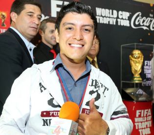 Trofeo de la Copa Mundial de la FIFA visita por primera vez Nicaragua