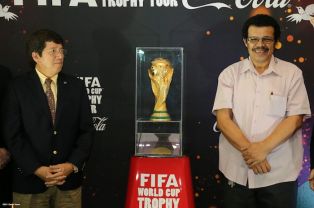 Trofeo de la Copa Mundial de la FIFA visita por primera vez Nicaragua