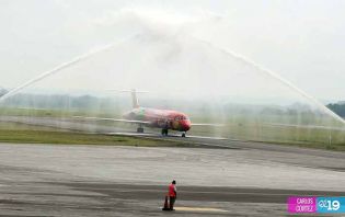Trofeo de la Copa Mundial de la FIFA visita por primera vez Nicaragua