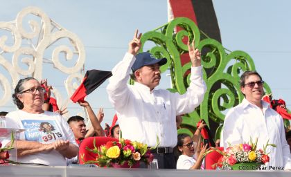 Familias reafirman compromiso por la paz y ratifican apoyo al Gobierno del Presidente Daniel y la Compañera Rosario