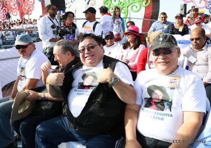 Familias reafirman compromiso por la paz y ratifican apoyo al Gobierno del Presidente Daniel y la Compañera Rosario