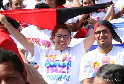 Familias reafirman compromiso por la paz y ratifican apoyo al Gobierno del Presidente Daniel y la Compañera Rosario