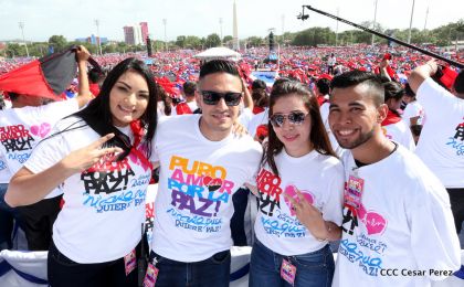 Familias reafirman compromiso por la paz y ratifican apoyo al Gobierno del Presidente Daniel y la Compañera Rosario