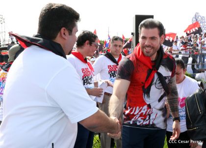 Familias reafirman compromiso por la paz y ratifican apoyo al Gobierno del Presidente Daniel y la Compañera Rosario