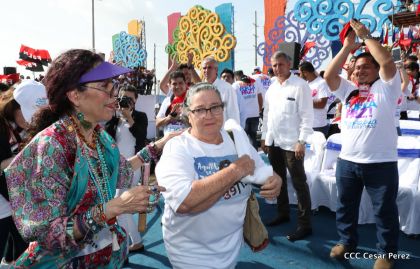 Familias reafirman compromiso por la paz y ratifican apoyo al Gobierno del Presidente Daniel y la Compañera Rosario