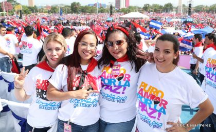 Familias reafirman compromiso por la paz y ratifican apoyo al Gobierno del Presidente Daniel y la Compañera Rosario