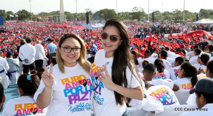 Familias reafirman compromiso por la paz y ratifican apoyo al Gobierno del Presidente Daniel y la Compañera Rosario