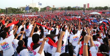 Familias reafirman compromiso por la paz y ratifican apoyo al Gobierno del Presidente Daniel y la Compañera Rosario