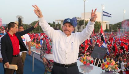 Familias reafirman compromiso por la paz y ratifican apoyo al Gobierno del Presidente Daniel y la Compañera Rosario