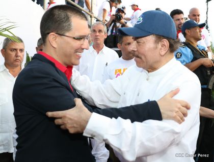 Familias reafirman compromiso por la paz y ratifican apoyo al Gobierno del Presidente Daniel y la Compañera Rosario