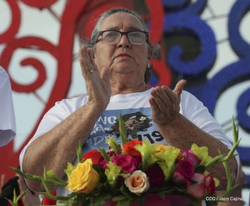 Familias reafirman compromiso por la paz y ratifican apoyo al Gobierno del Presidente Daniel y la Compañera Rosario