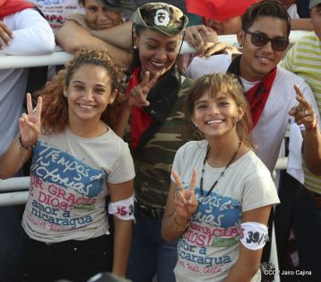 Familias reafirman compromiso por la paz y ratifican apoyo al Gobierno del Presidente Daniel y la Compañera Rosario