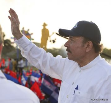 Familias reafirman compromiso por la paz y ratifican apoyo al Gobierno del Presidente Daniel y la Compañera Rosario