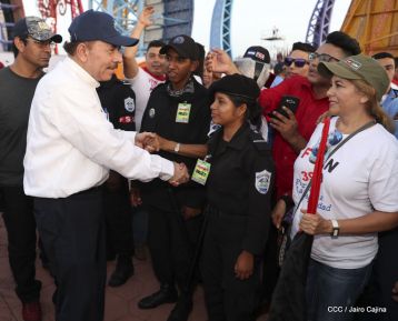 Familias reafirman compromiso por la paz y ratifican apoyo al Gobierno del Presidente Daniel y la Compañera Rosario