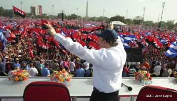 Familias reafirman compromiso por la paz y ratifican apoyo al Gobierno del Presidente Daniel y la Compañera Rosario