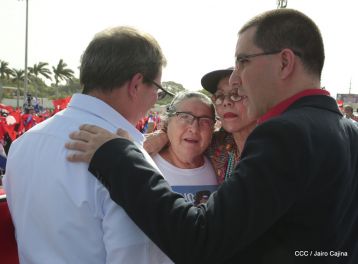 Familias reafirman compromiso por la paz y ratifican apoyo al Gobierno del Presidente Daniel y la Compañera Rosario